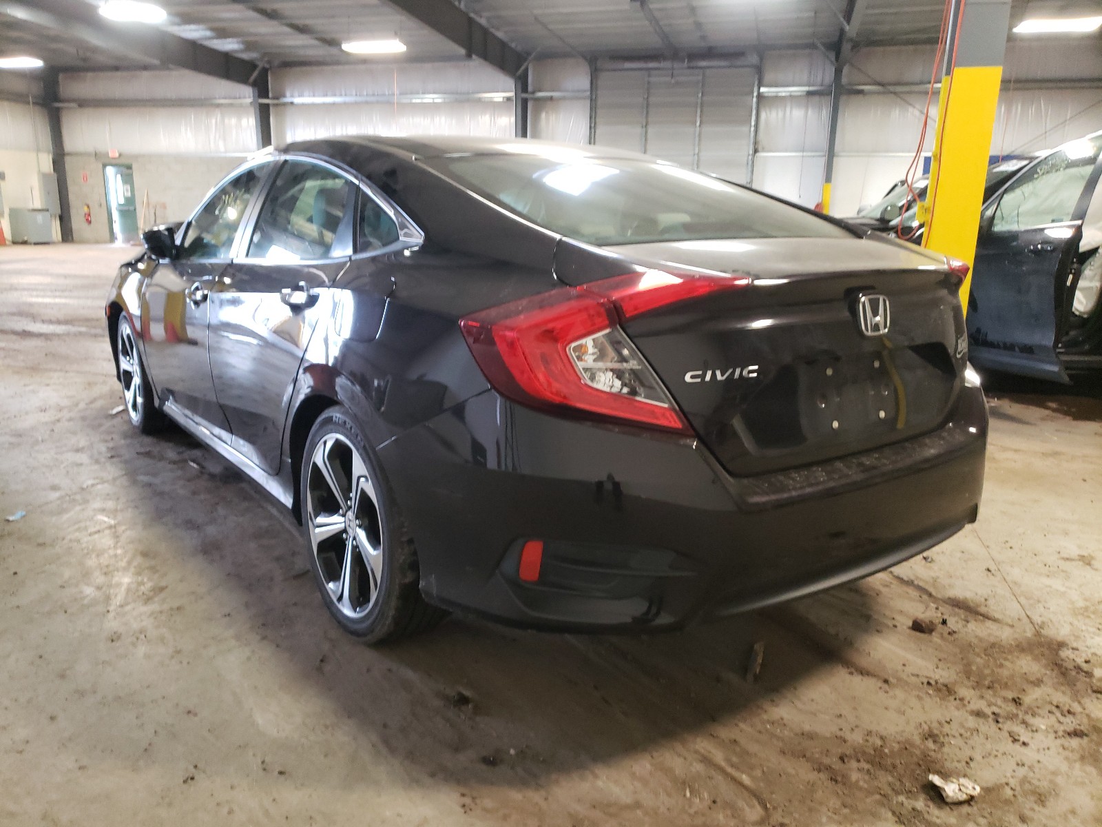 Photo 2 VIN: 2HGFC2F58GH510412 - HONDA CIVIC LX 