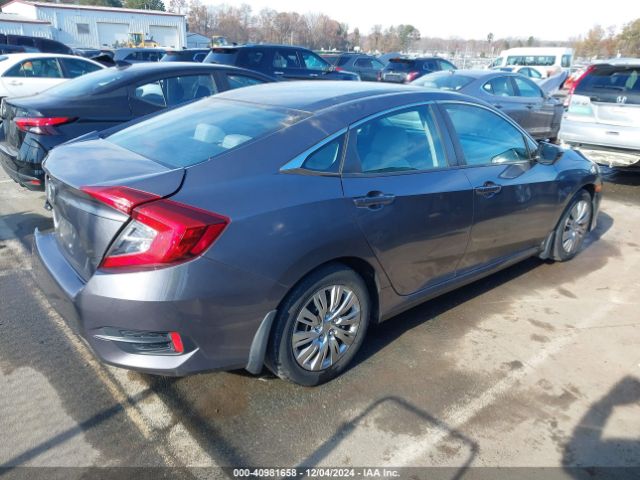 Photo 3 VIN: 2HGFC2F58JH520509 - HONDA CIVIC 