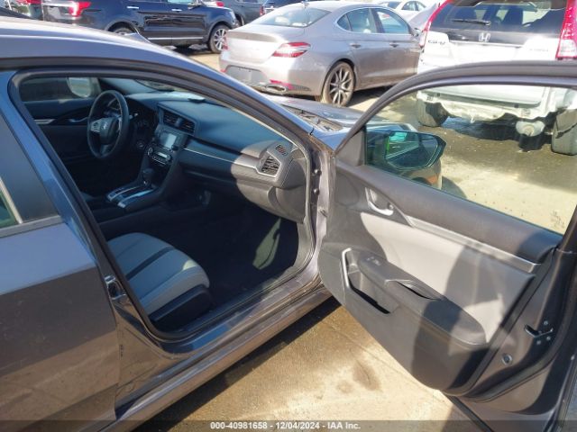 Photo 4 VIN: 2HGFC2F58JH520509 - HONDA CIVIC 