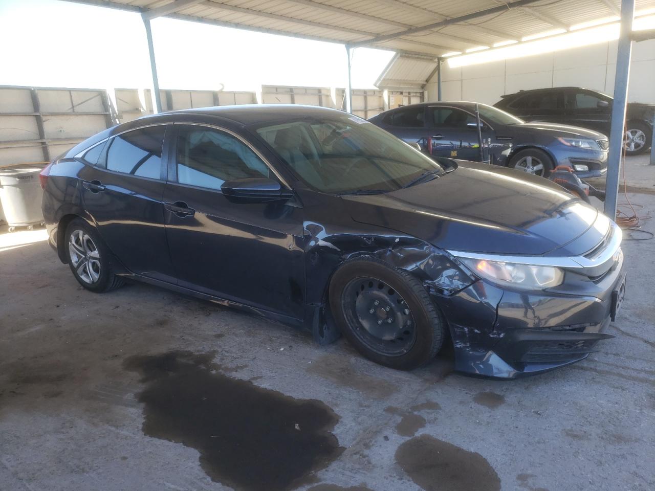 Photo 3 VIN: 2HGFC2F58JH582900 - HONDA CIVIC 