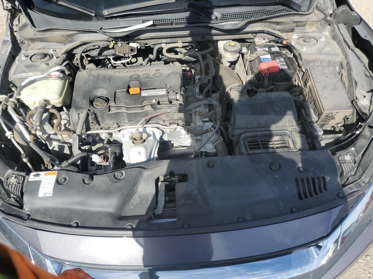 Photo 10 VIN: 2HGFC2F58JH602319 - HONDA CIVIC 