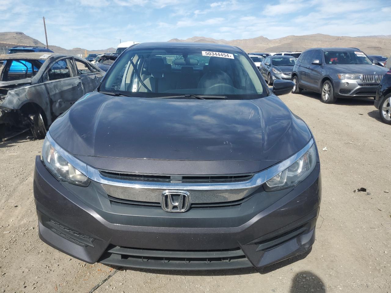 Photo 4 VIN: 2HGFC2F58JH602319 - HONDA CIVIC 