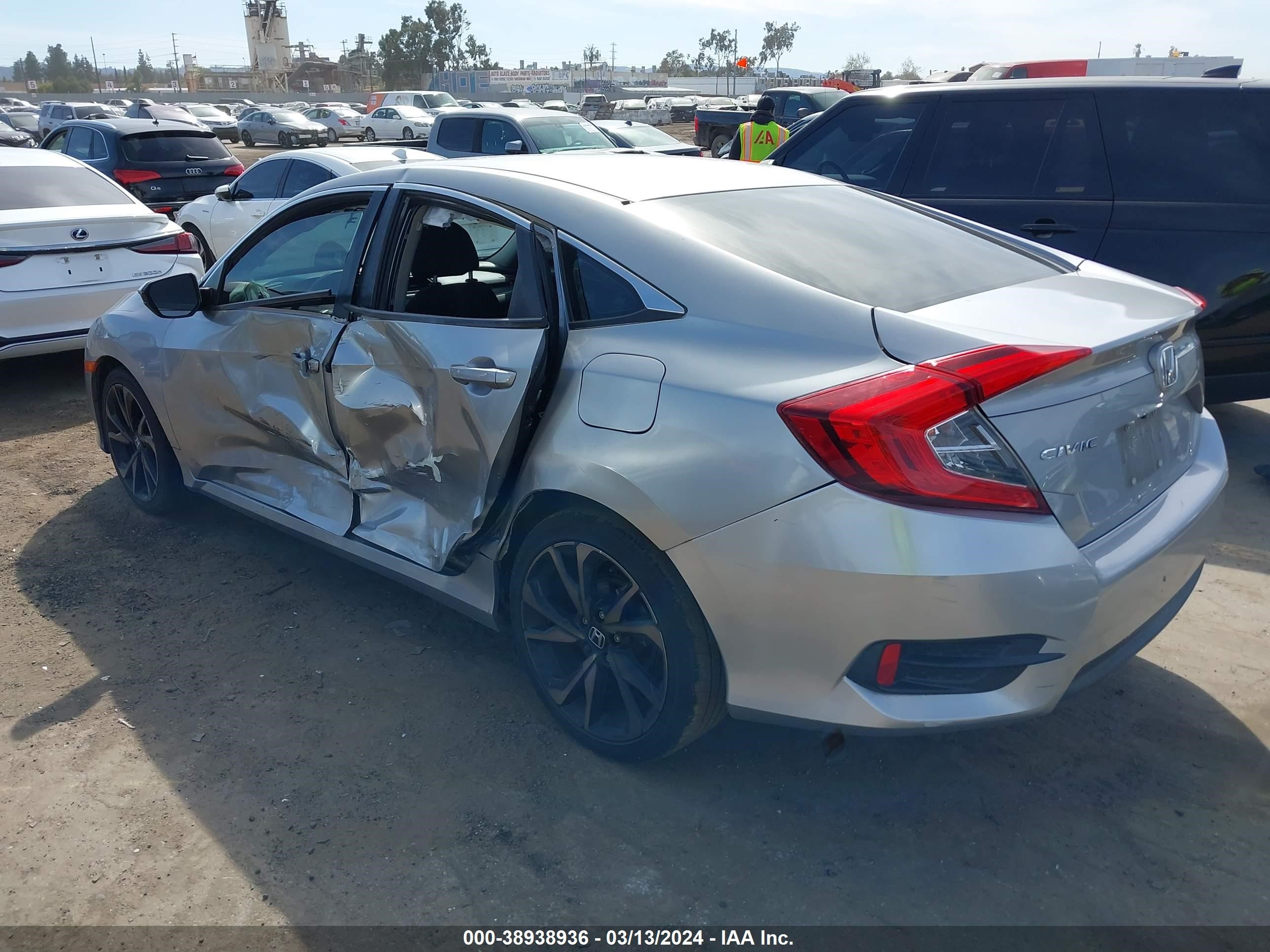 Photo 2 VIN: 2HGFC2F59HH566215 - HONDA CIVIC 