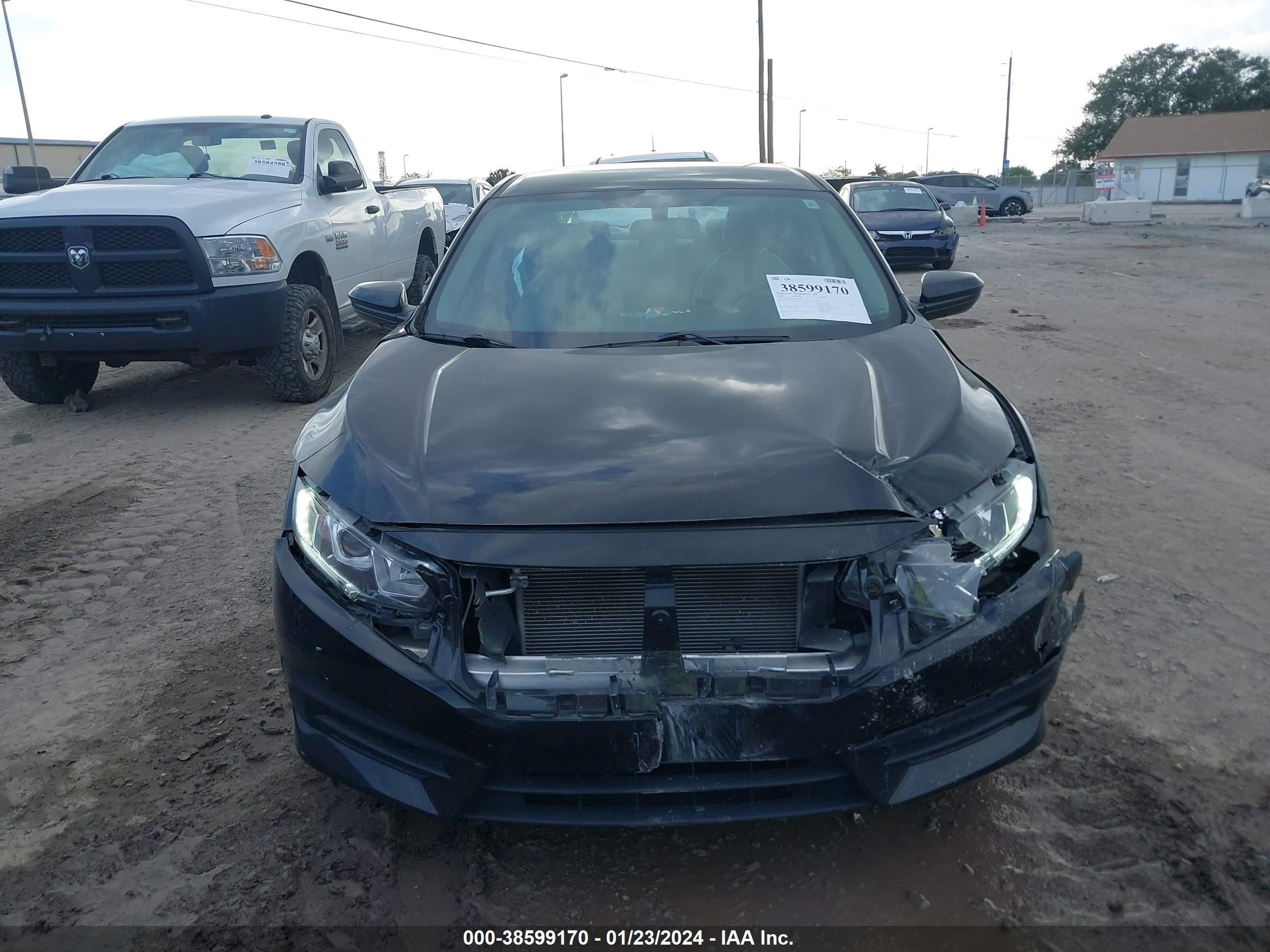 Photo 11 VIN: 2HGFC2F59JH595509 - HONDA CIVIC 