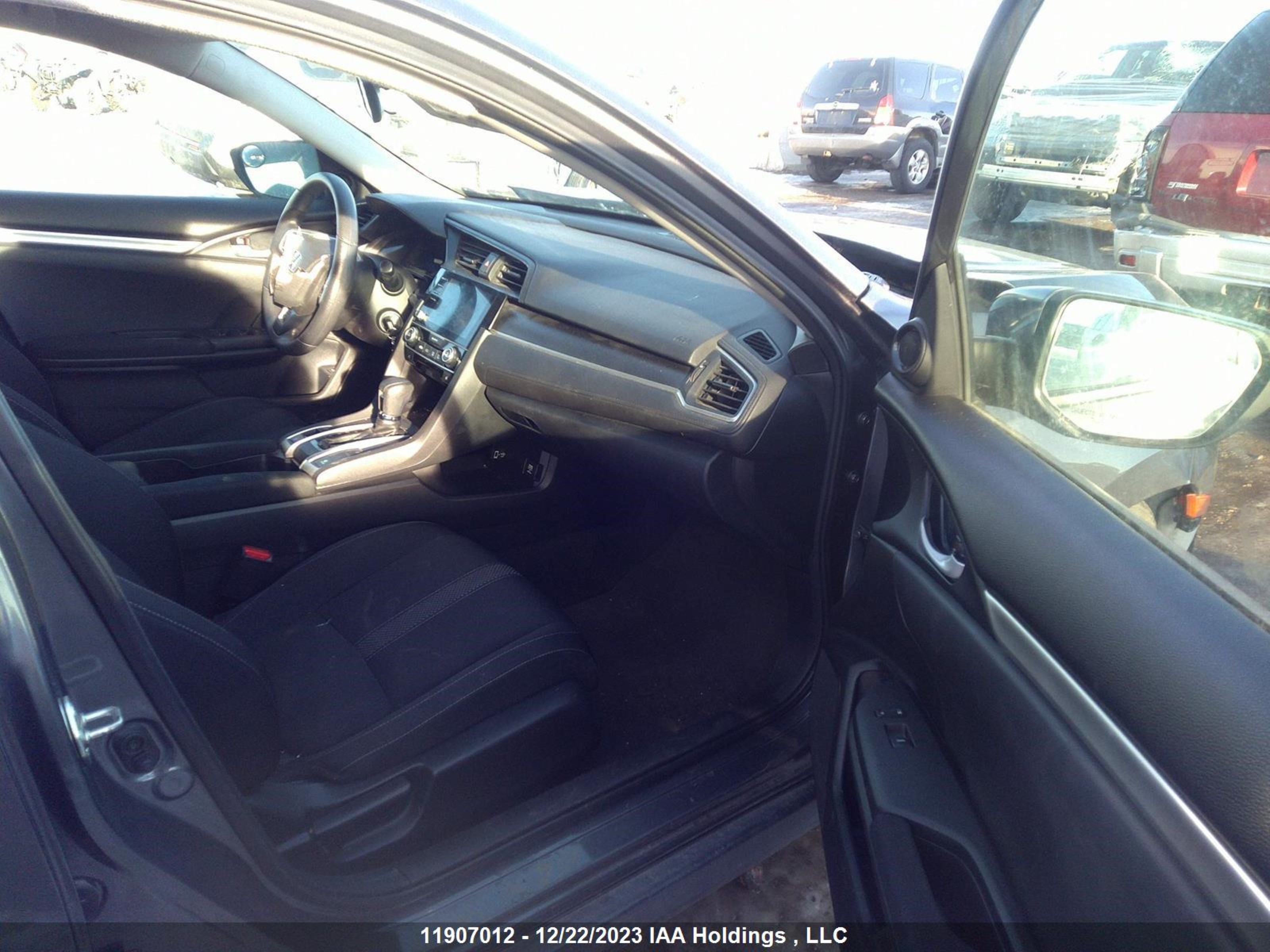 Photo 4 VIN: 2HGFC2F59KH001468 - HONDA CIVIC 