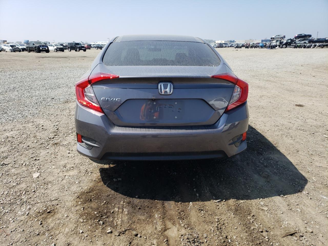 Photo 5 VIN: 2HGFC2F5XHH563890 - HONDA CIVIC 