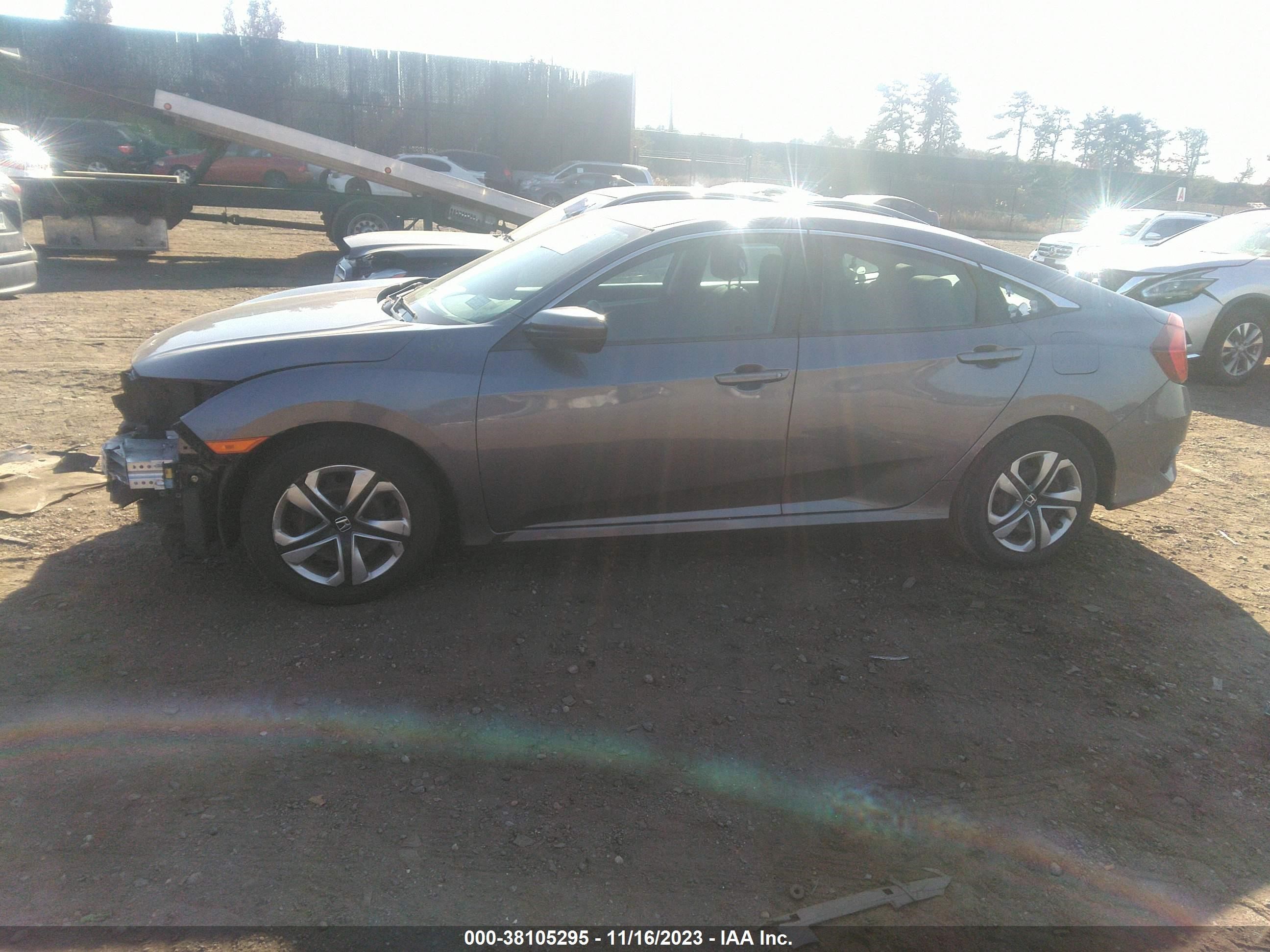 Photo 14 VIN: 2HGFC2F5XHH565848 - HONDA CIVIC 