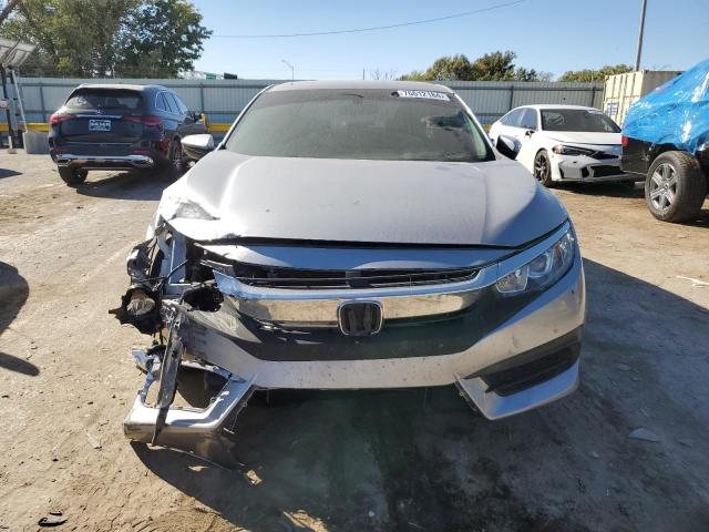 Photo 4 VIN: 2HGFC2F5XJH562387 - HONDA CIVIC LX 