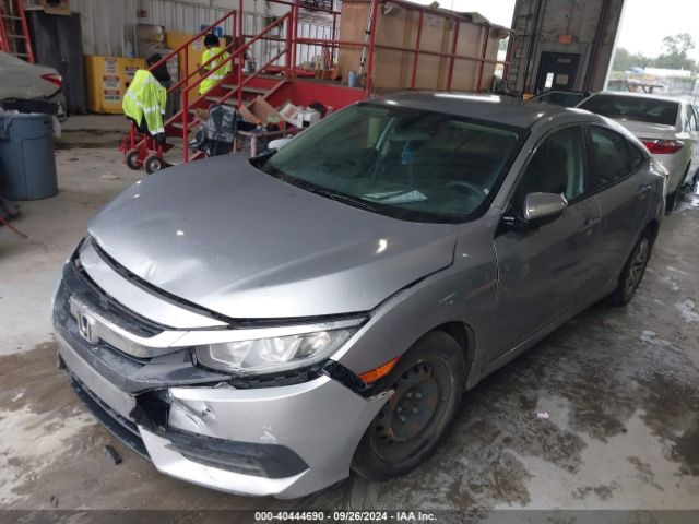 Photo 1 VIN: 2HGFC2F5XJH572966 - HONDA CIVIC 