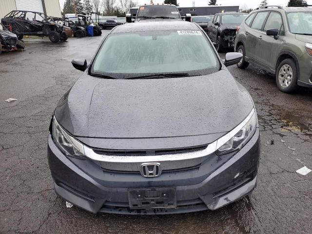 Photo 4 VIN: 2HGFC2F5XJH575740 - HONDA CIVIC 