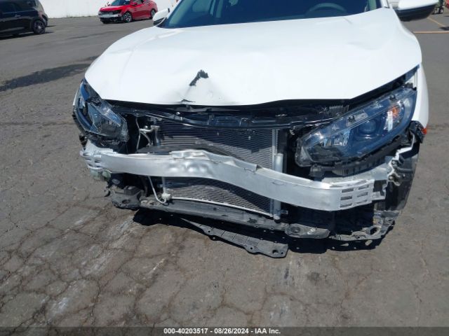 Photo 5 VIN: 2HGFC2F5XJH586737 - HONDA CIVIC 