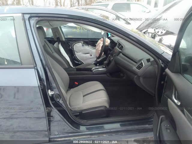 Photo 4 VIN: 2HGFC2F5XJH597995 - HONDA CIVIC SEDAN 