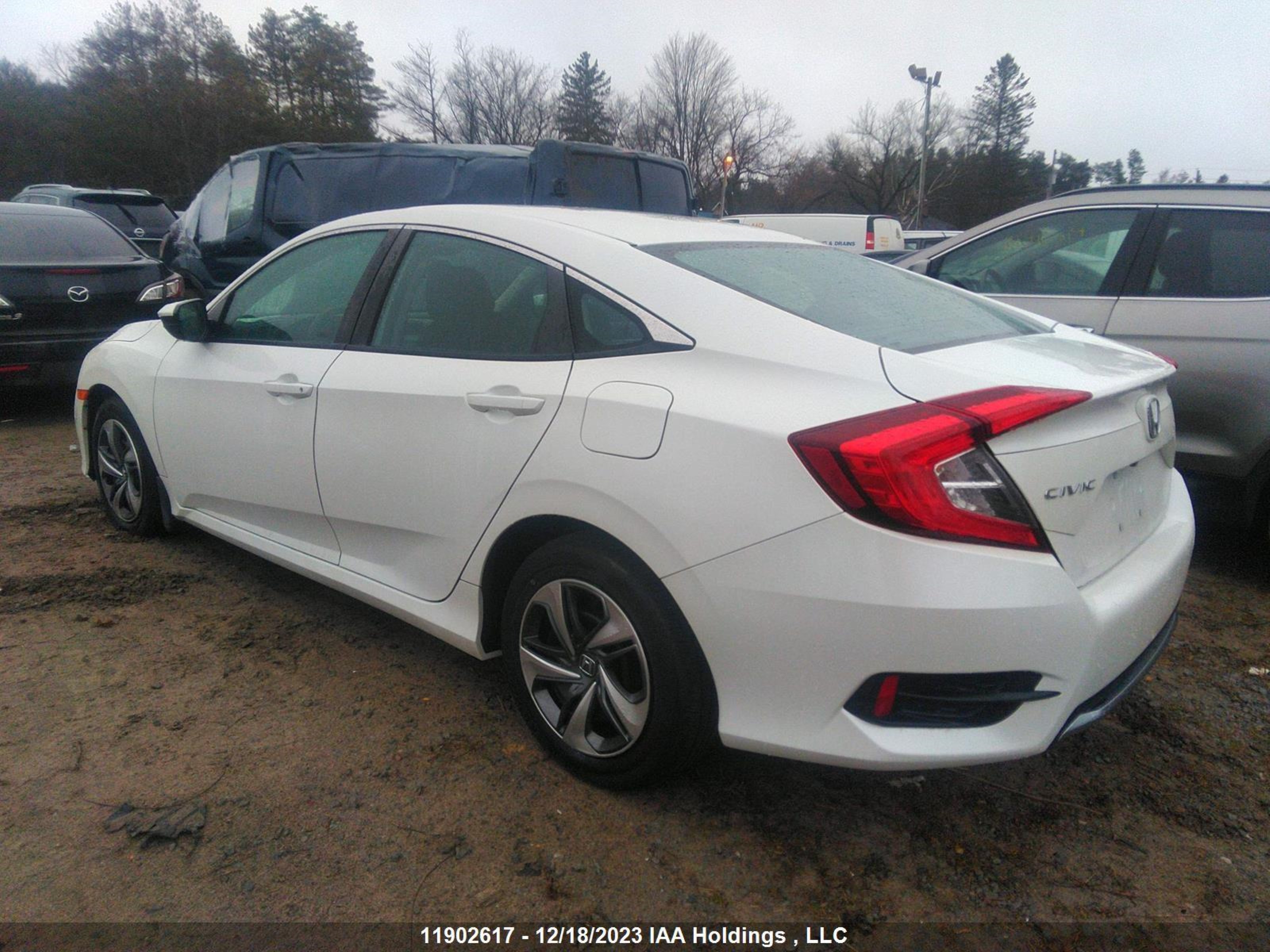 Photo 2 VIN: 2HGFC2F5XLH018426 - HONDA CIVIC 