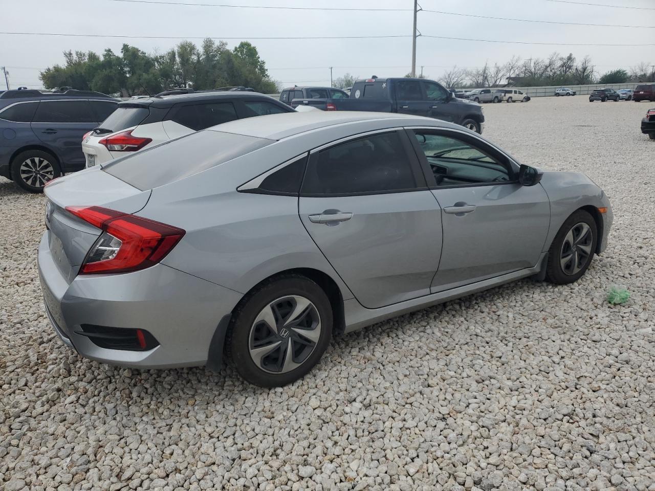 Photo 2 VIN: 2HGFC2F60KH601823 - HONDA CIVIC 