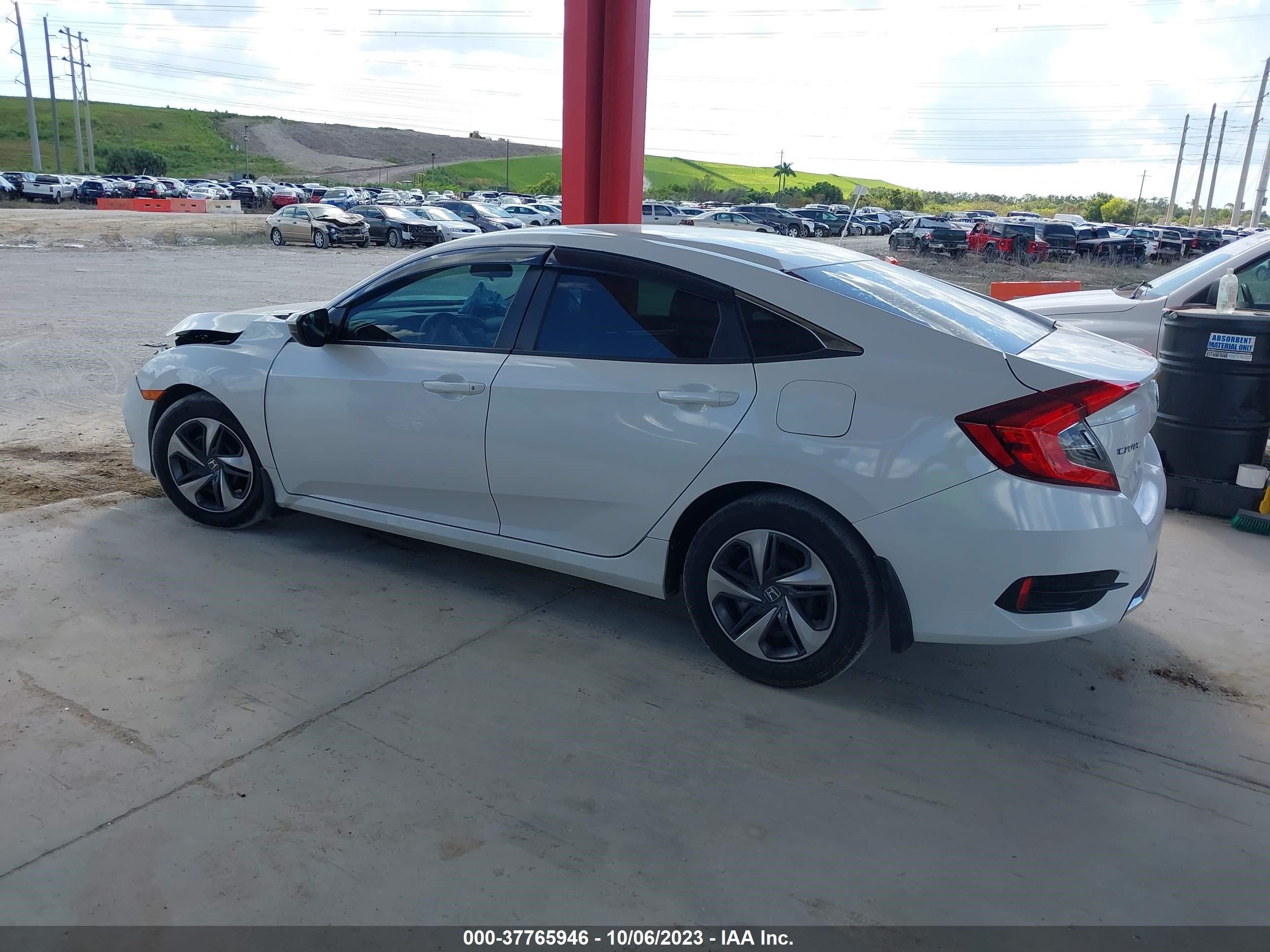 Photo 13 VIN: 2HGFC2F61KH583445 - HONDA CIVIC 