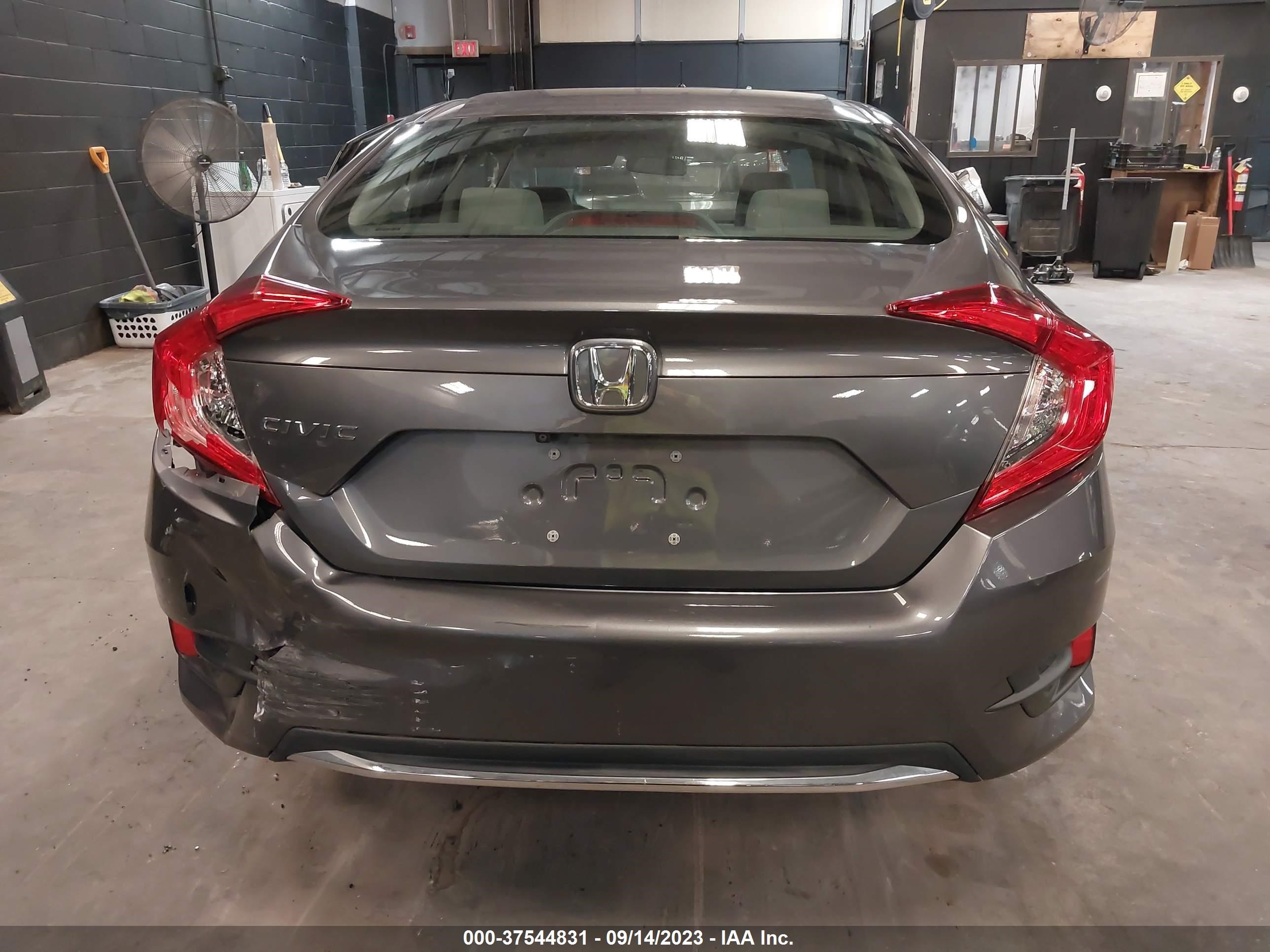 Photo 15 VIN: 2HGFC2F62KH568758 - HONDA CIVIC 