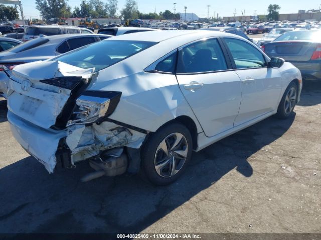 Photo 3 VIN: 2HGFC2F63KH539043 - HONDA CIVIC 