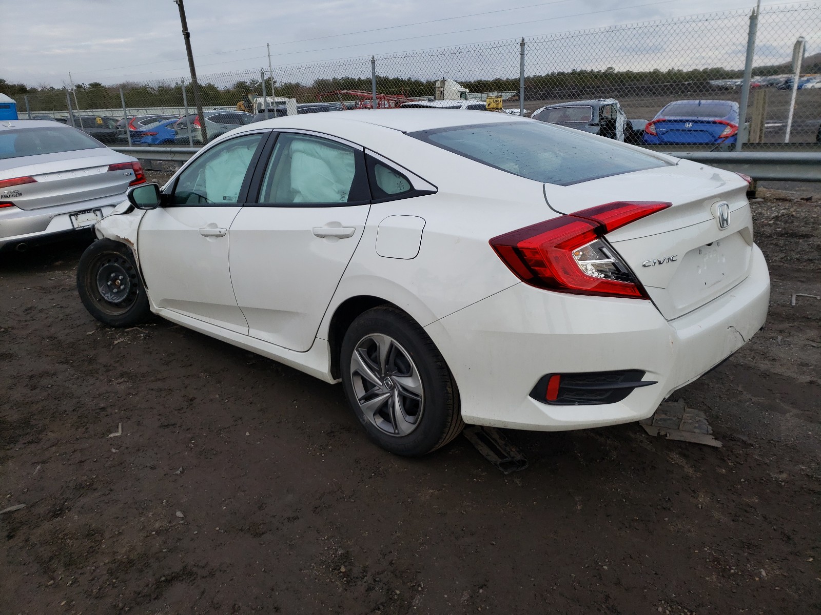 Photo 2 VIN: 2HGFC2F64KH563528 - HONDA CIVIC LX 