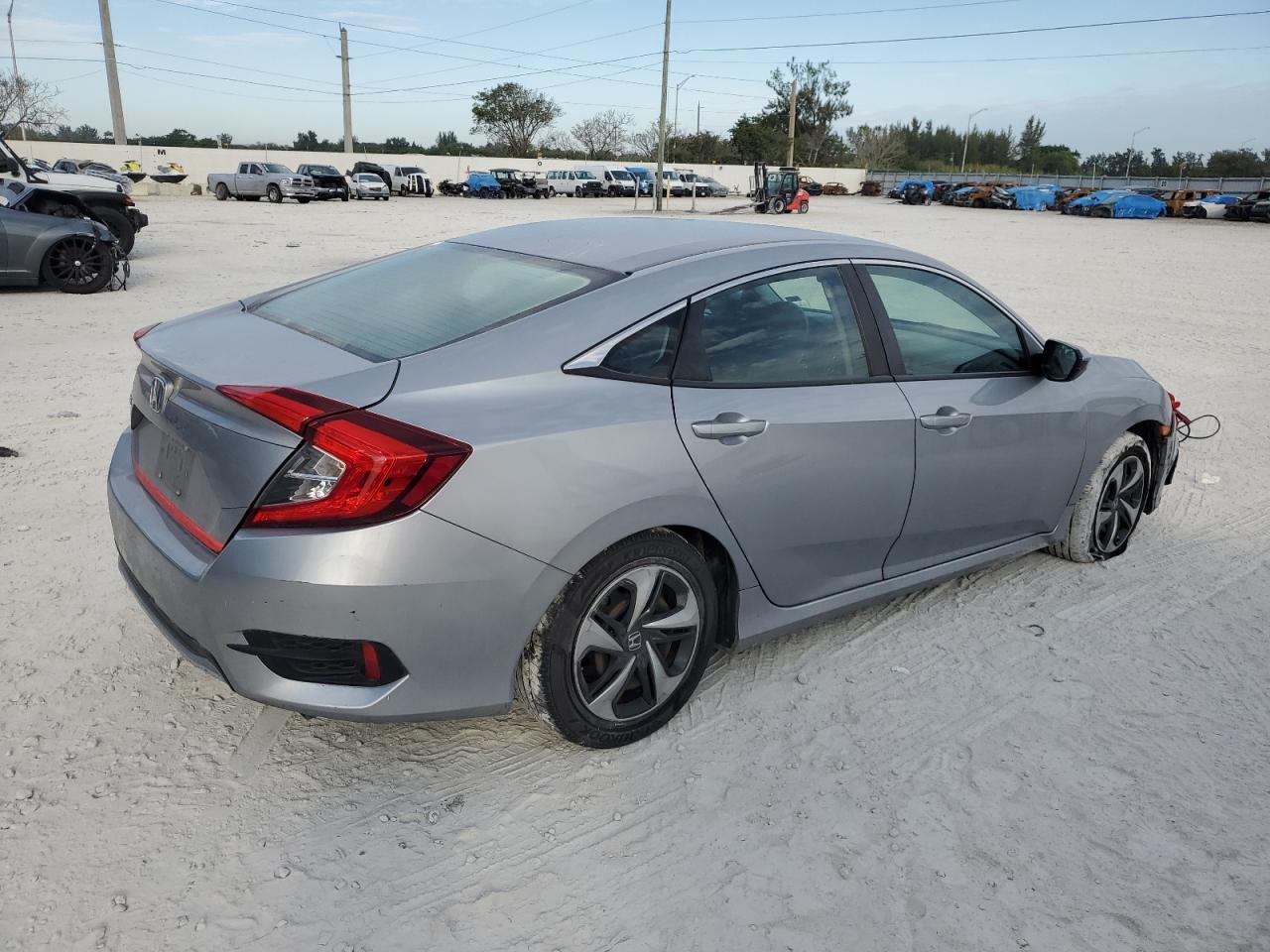 Photo 2 VIN: 2HGFC2F65LH506868 - HONDA CIVIC 