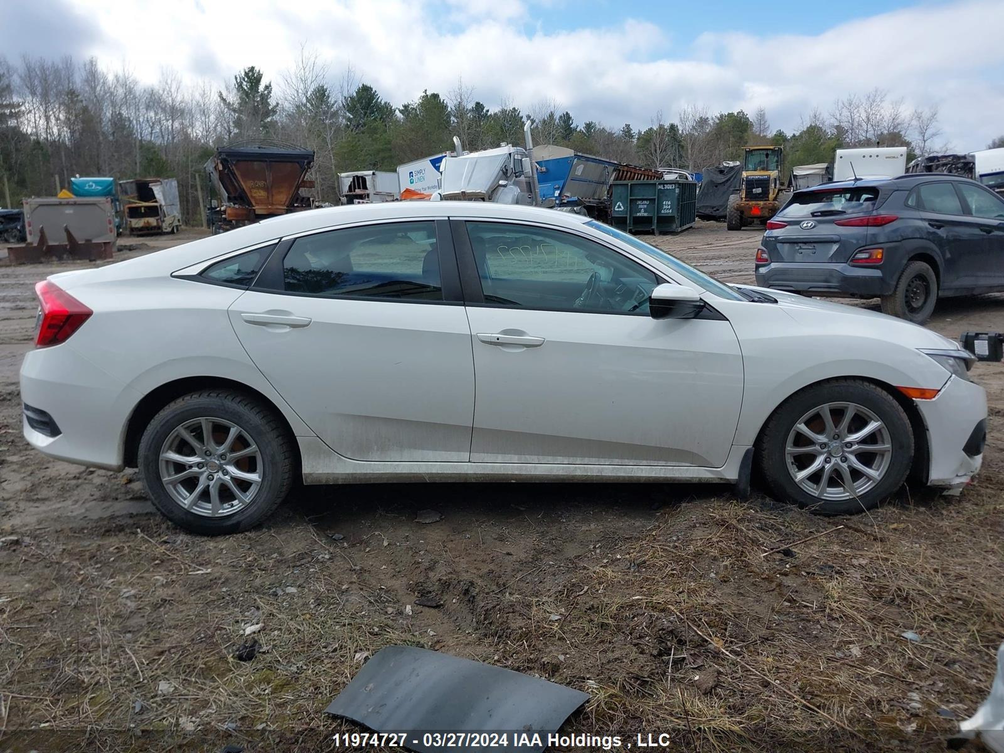 Photo 12 VIN: 2HGFC2F67JH018616 - HONDA CIVIC 