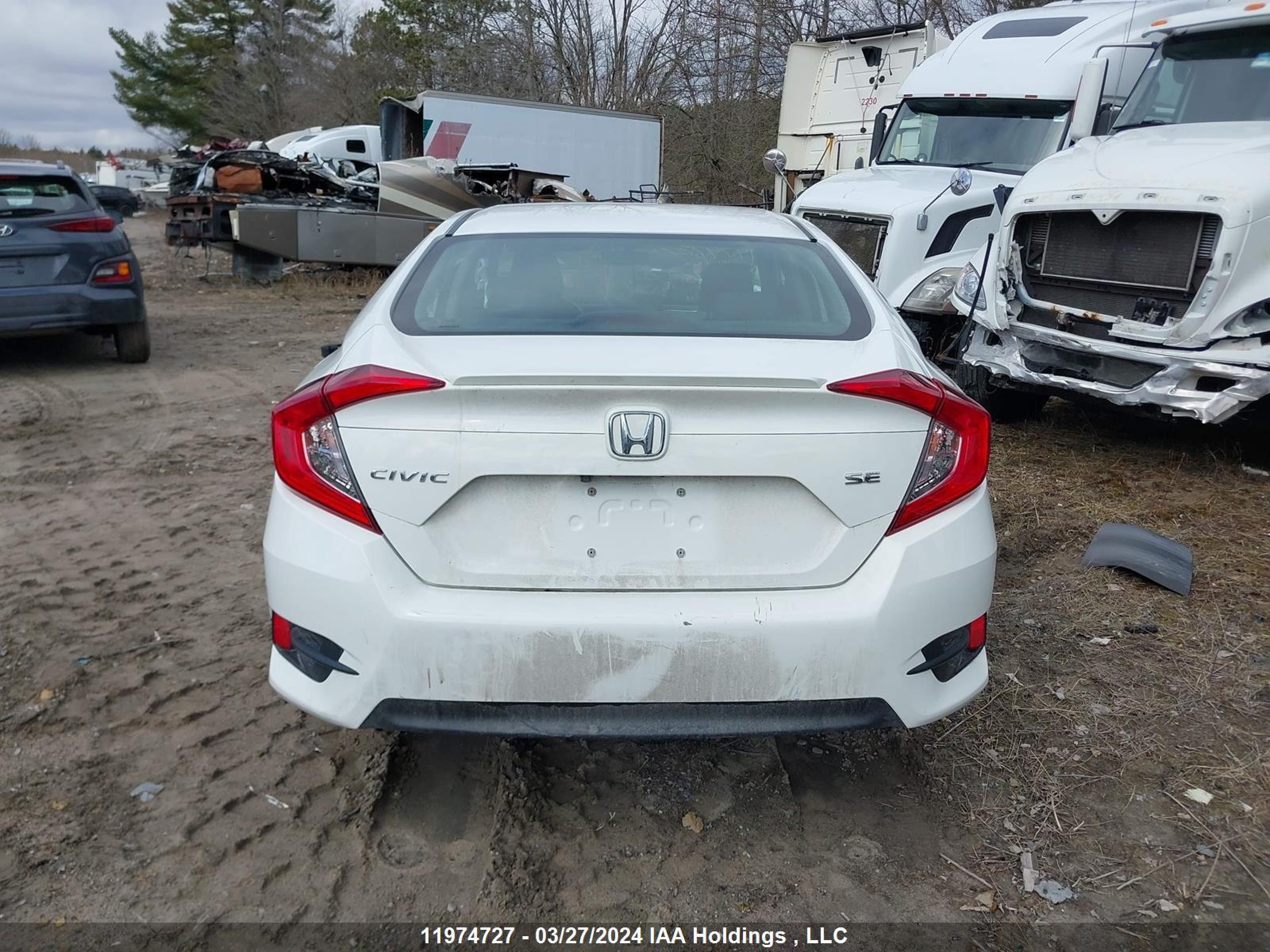 Photo 15 VIN: 2HGFC2F67JH018616 - HONDA CIVIC 