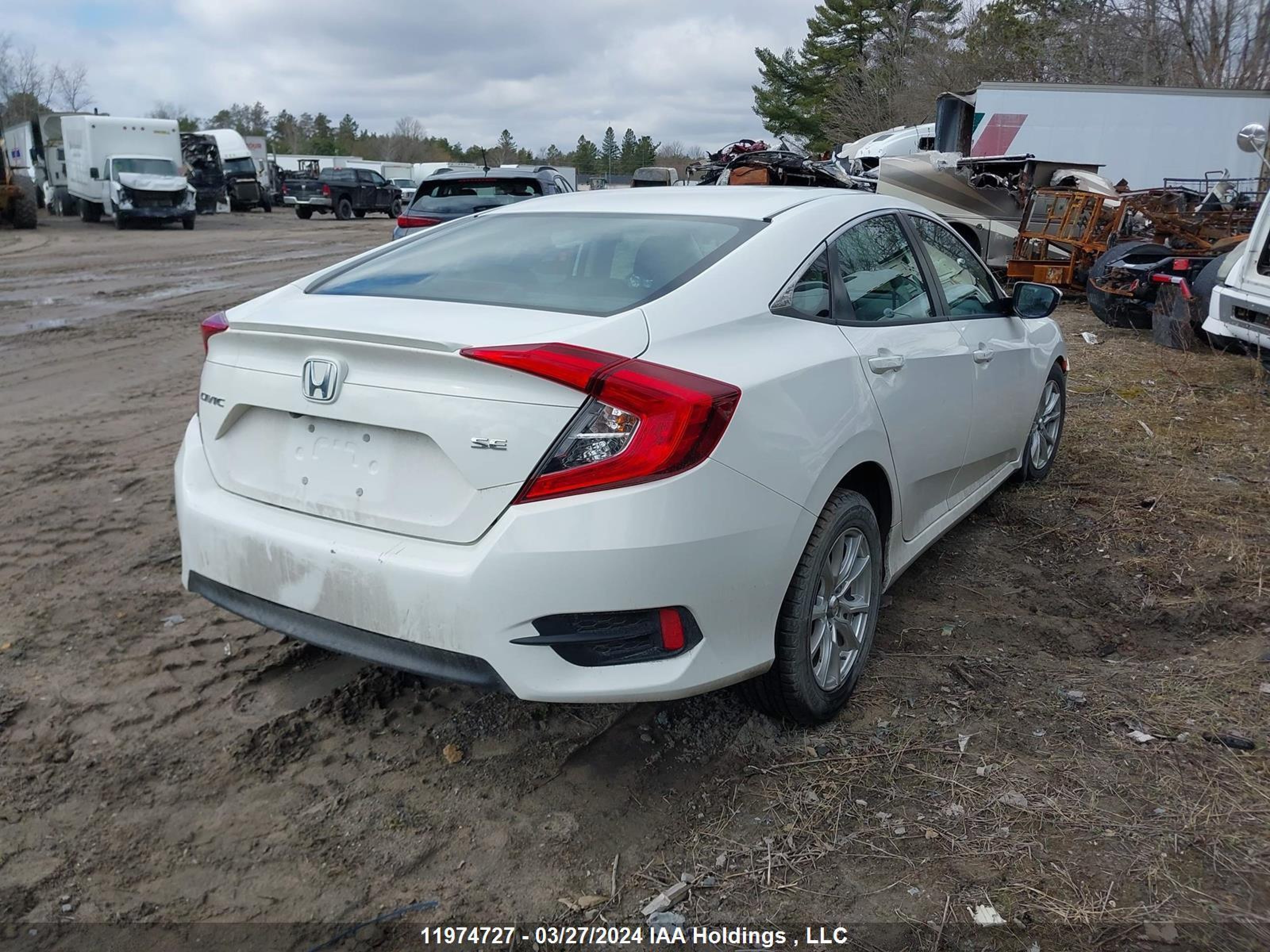 Photo 3 VIN: 2HGFC2F67JH018616 - HONDA CIVIC 