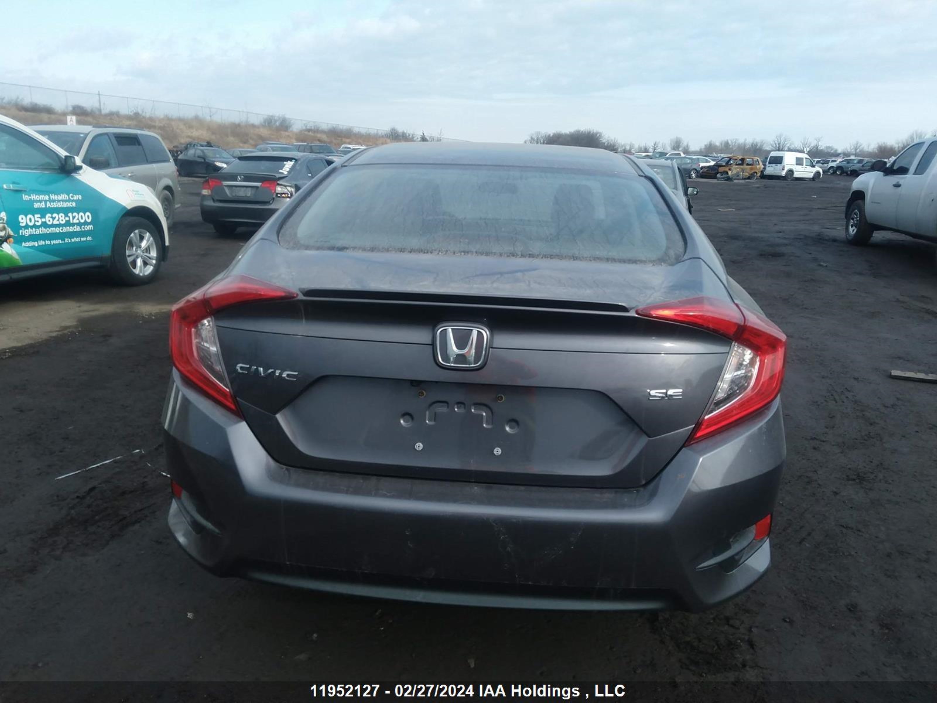 Photo 15 VIN: 2HGFC2F67JH038901 - HONDA CIVIC 