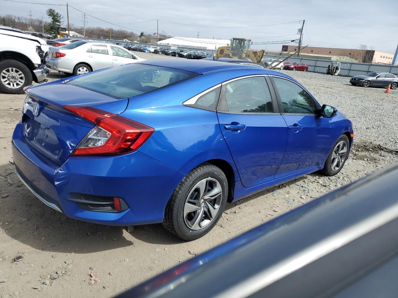 Photo 2 VIN: 2HGFC2F67KH561112 - HONDA CIVIC 