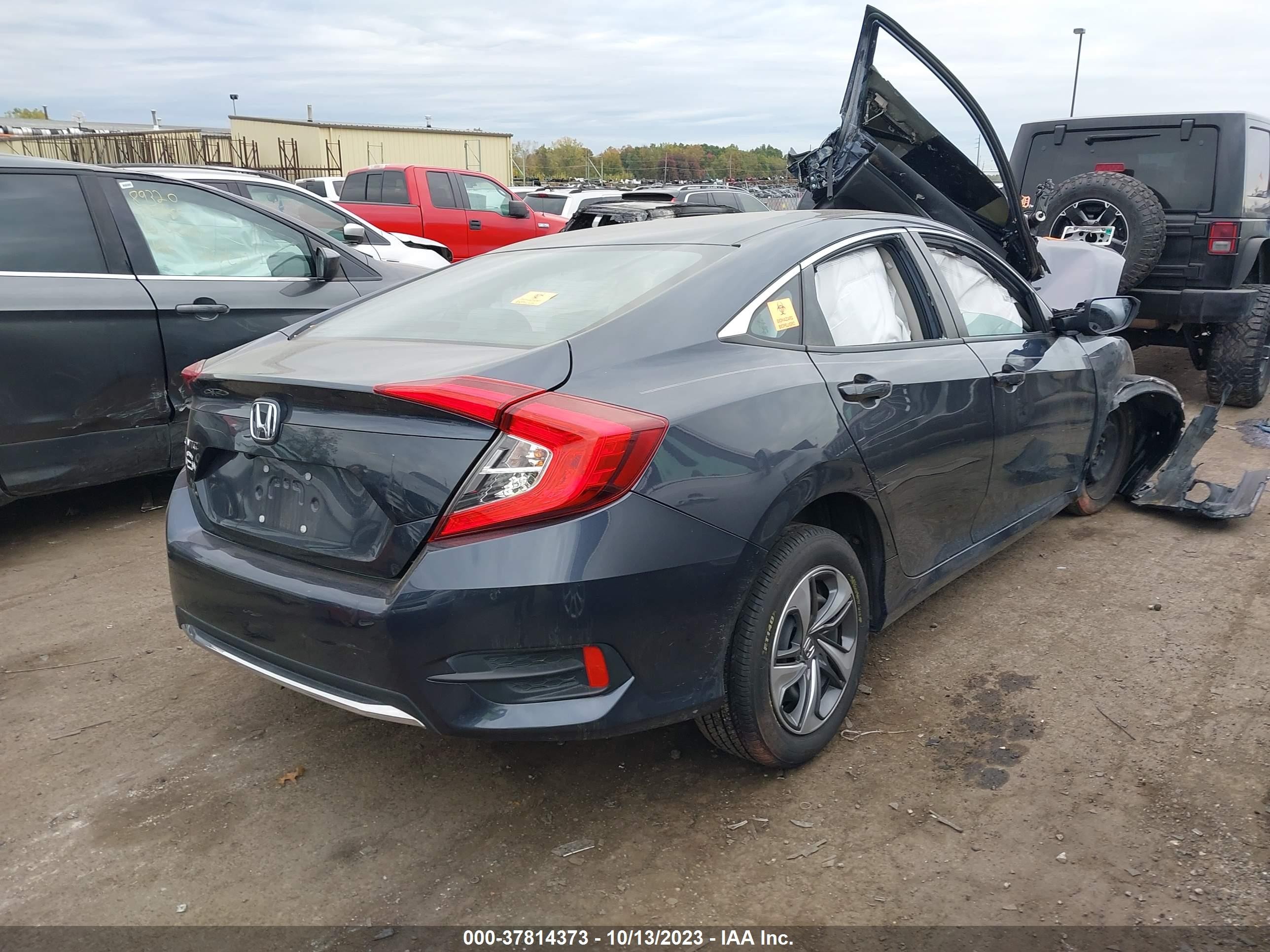 Photo 3 VIN: 2HGFC2F67LH530847 - HONDA CIVIC 