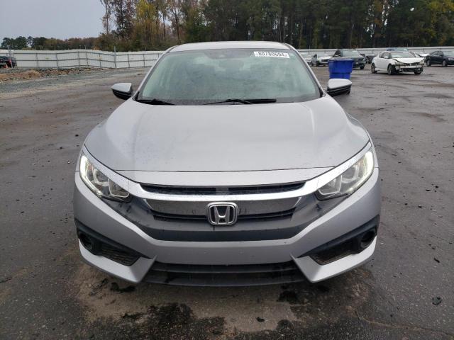 Photo 4 VIN: 2HGFC2F68HH563668 - HONDA CIVIC LX 