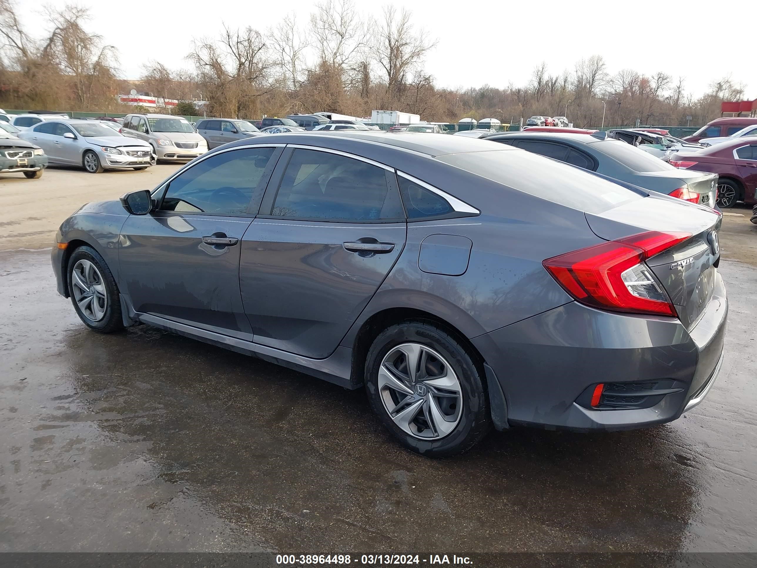 Photo 2 VIN: 2HGFC2F68KH540723 - HONDA CIVIC 