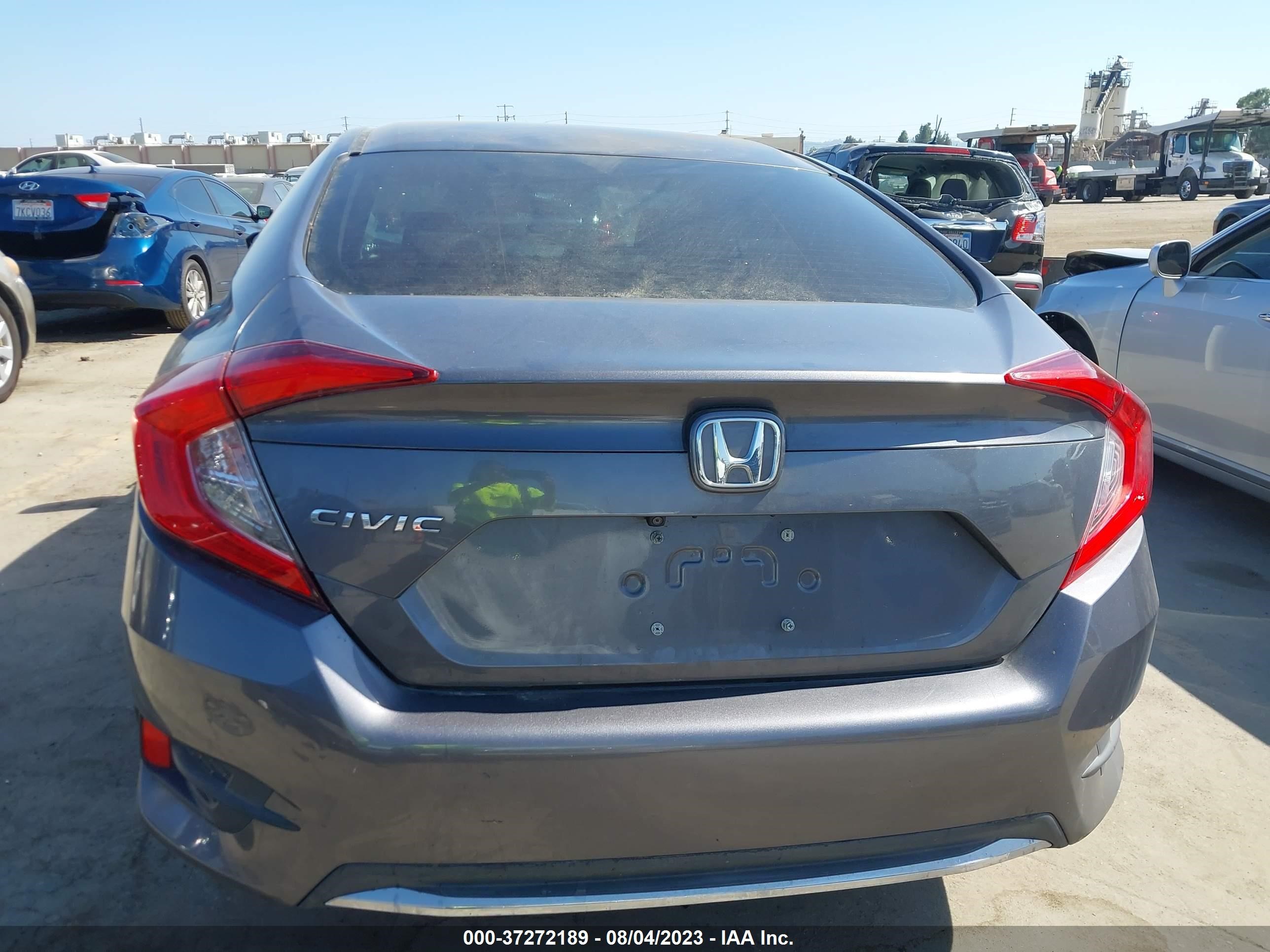 Photo 16 VIN: 2HGFC2F68KH556758 - HONDA CIVIC 