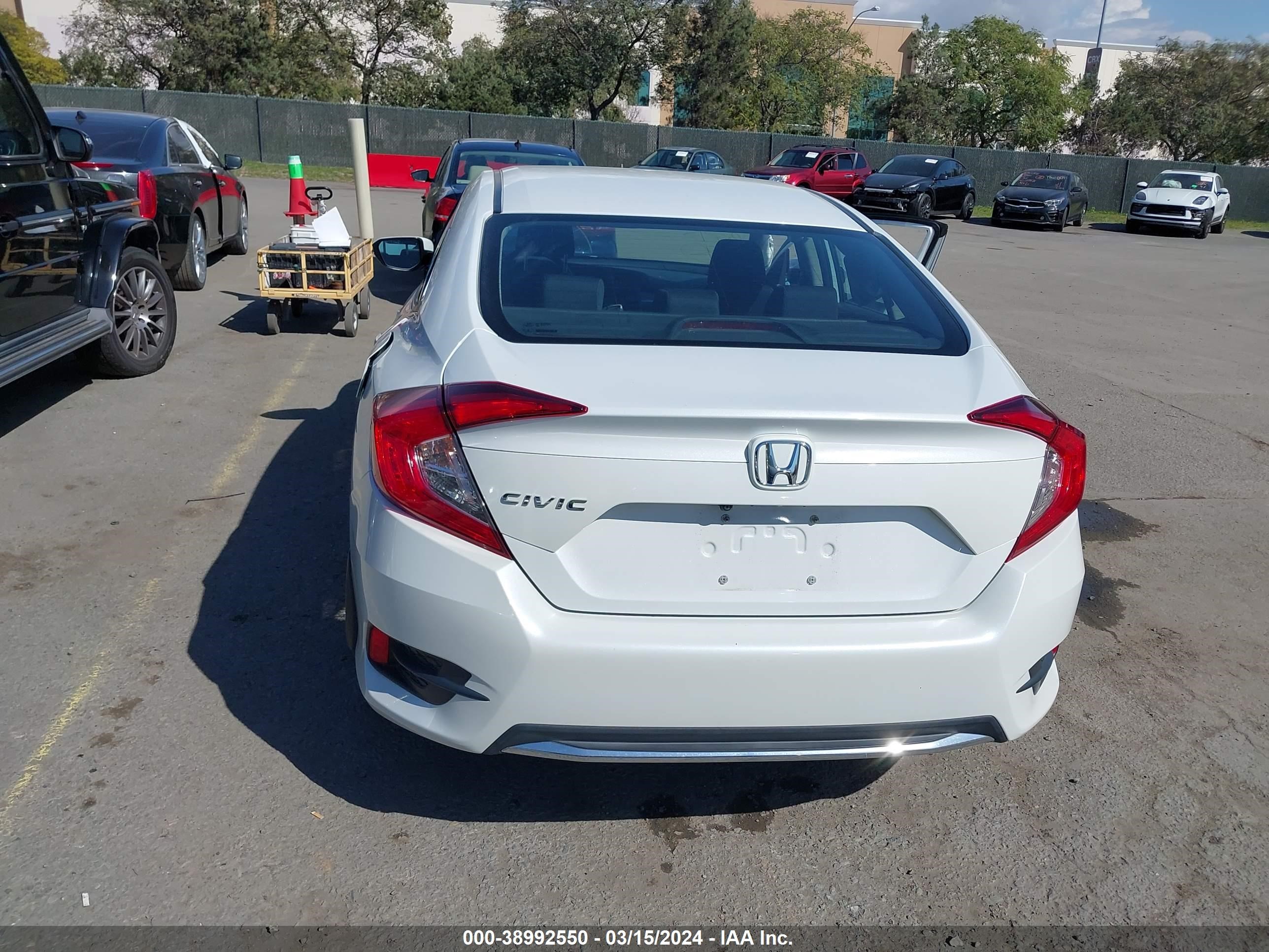 Photo 16 VIN: 2HGFC2F68LH534065 - HONDA CIVIC 