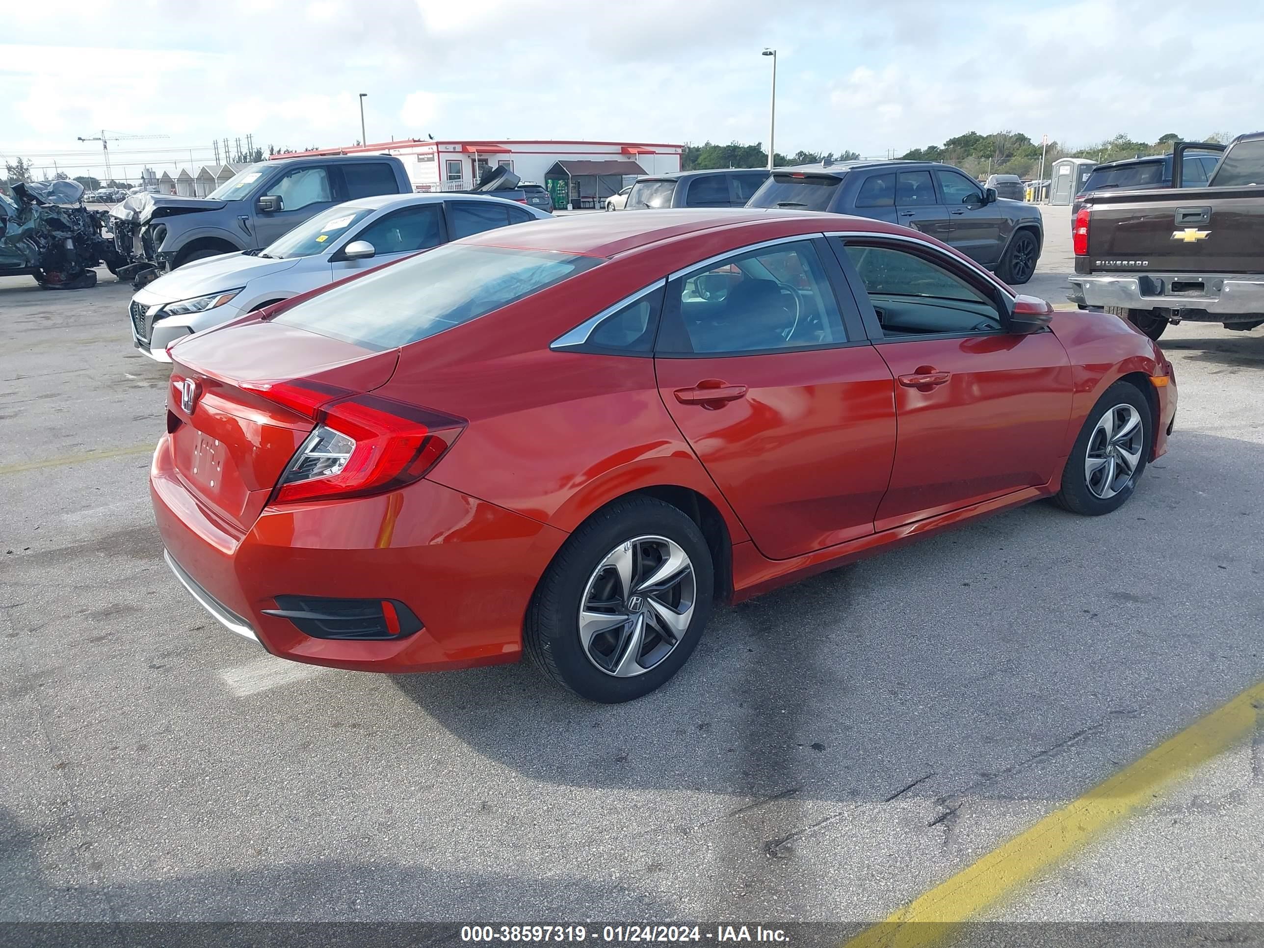 Photo 3 VIN: 2HGFC2F68MH555709 - HONDA CIVIC 