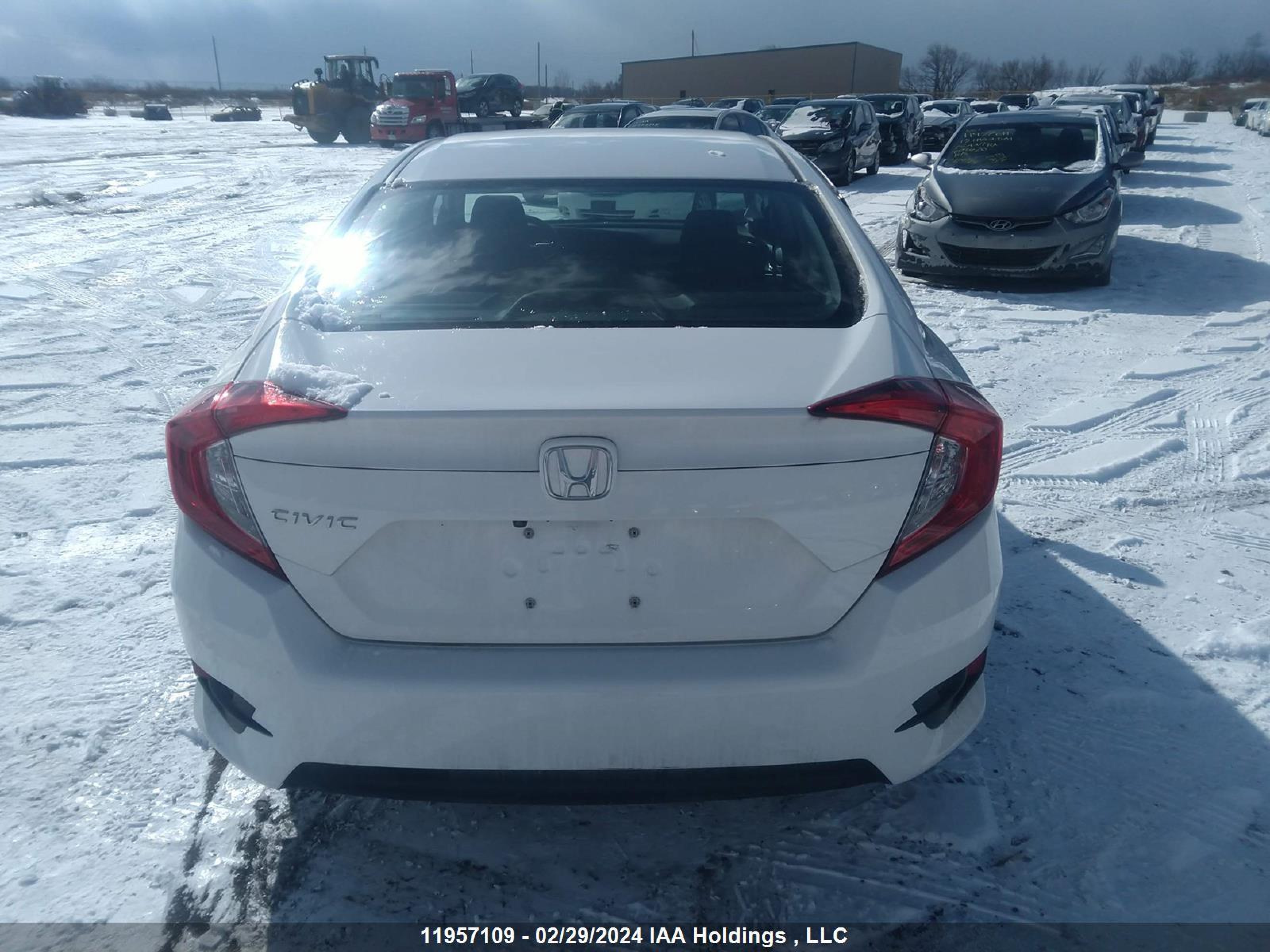 Photo 15 VIN: 2HGFC2F69GH037368 - HONDA CIVIC 