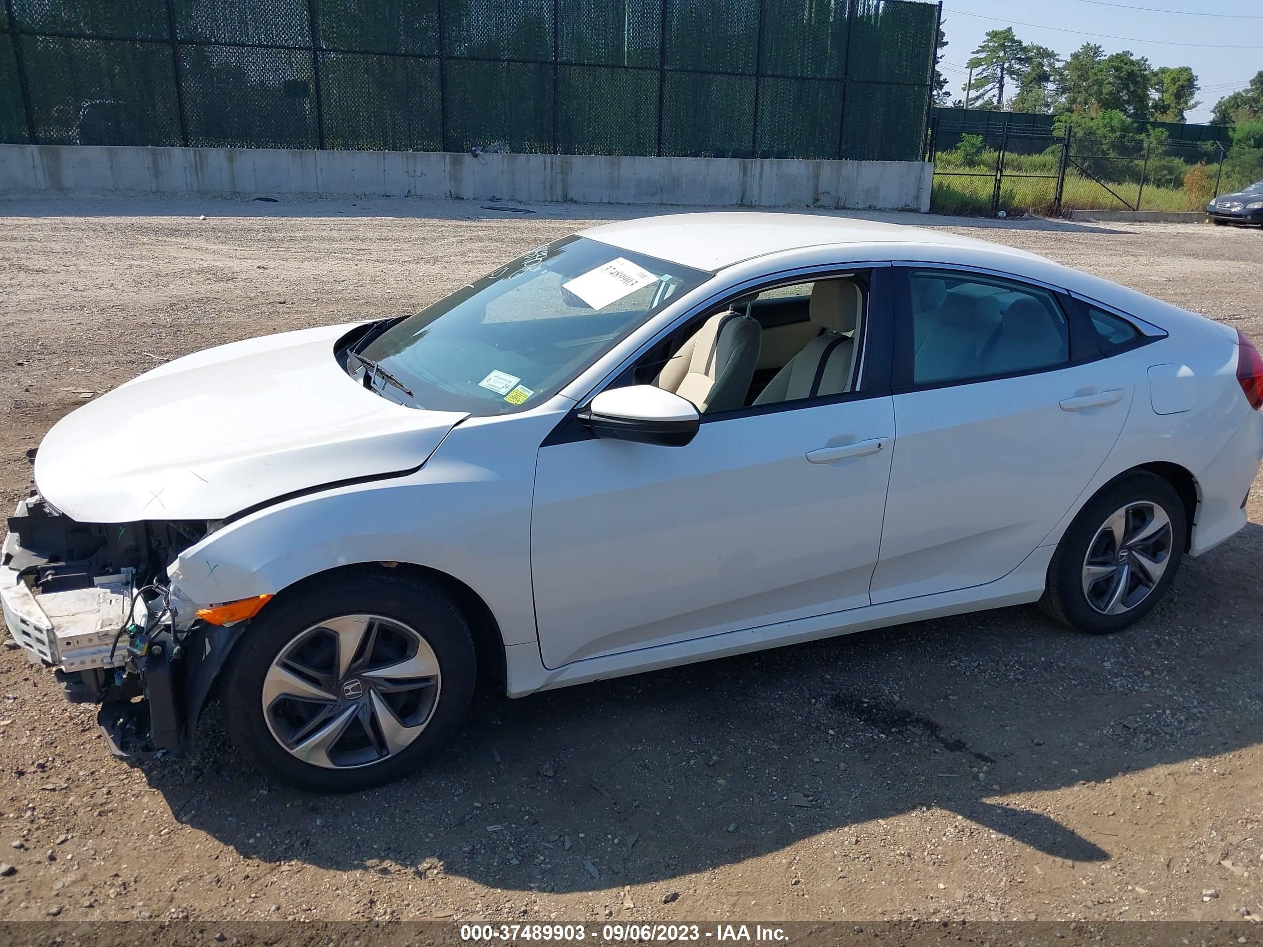 Photo 13 VIN: 2HGFC2F69KH582348 - HONDA CIVIC 