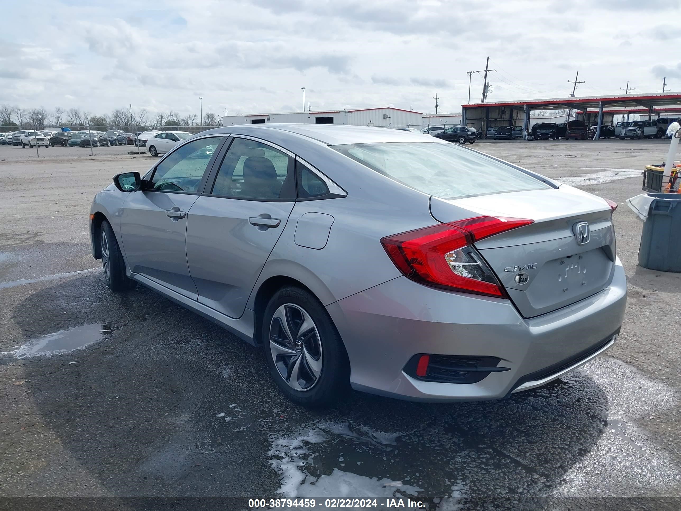 Photo 2 VIN: 2HGFC2F69MH529703 - HONDA CIVIC 