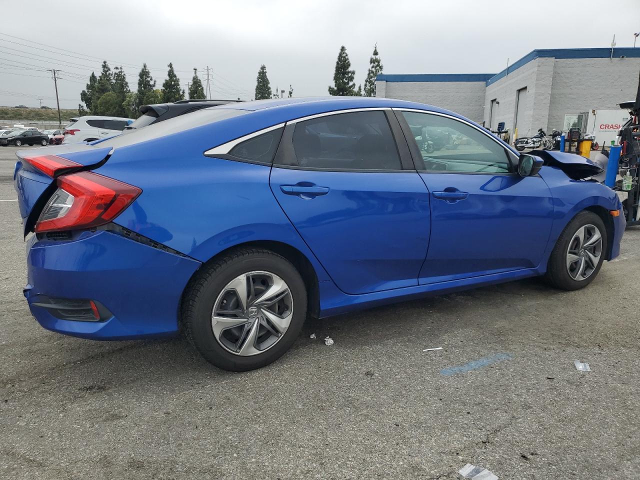 Photo 2 VIN: 2HGFC2F6XKH538875 - HONDA CIVIC 