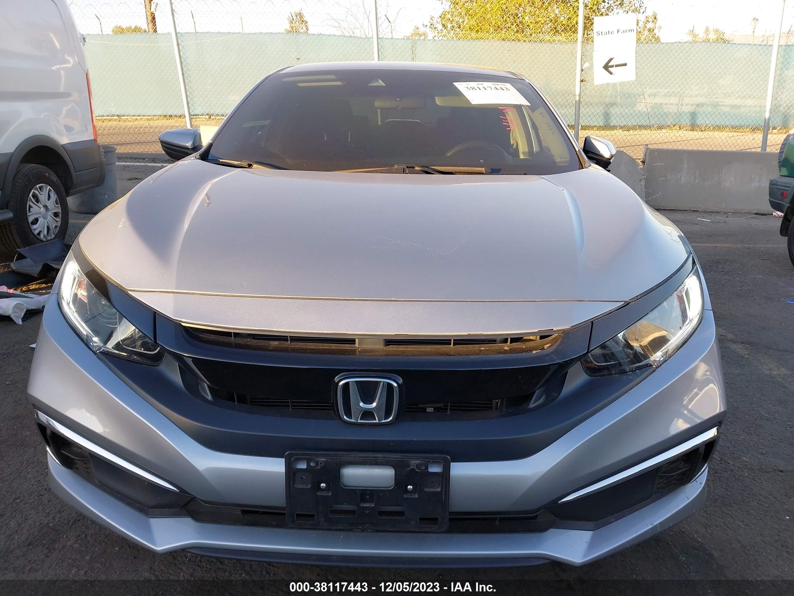 Photo 11 VIN: 2HGFC2F6XKH559242 - HONDA CIVIC 