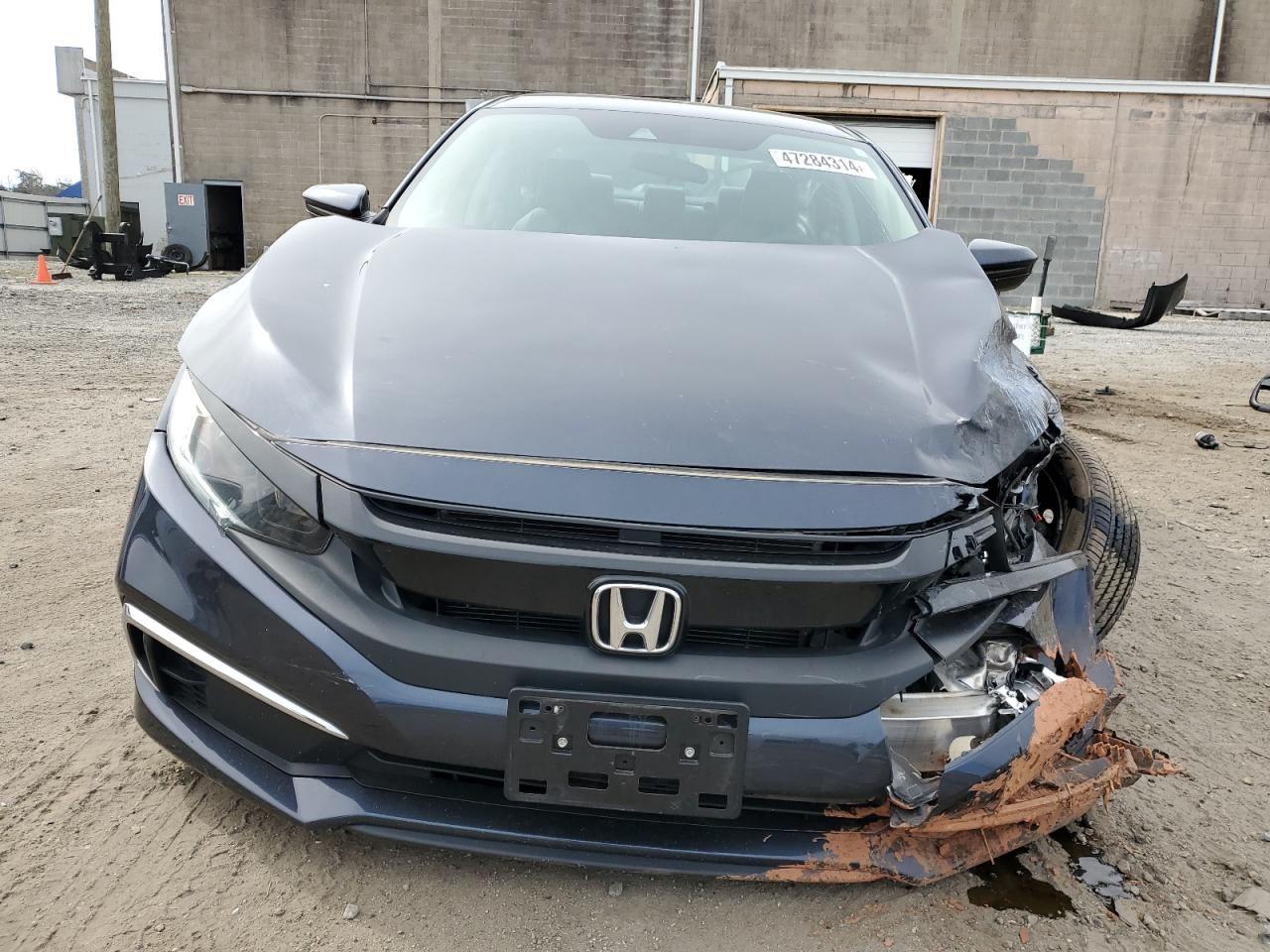 Photo 4 VIN: 2HGFC2F6XKH563968 - HONDA CIVIC 