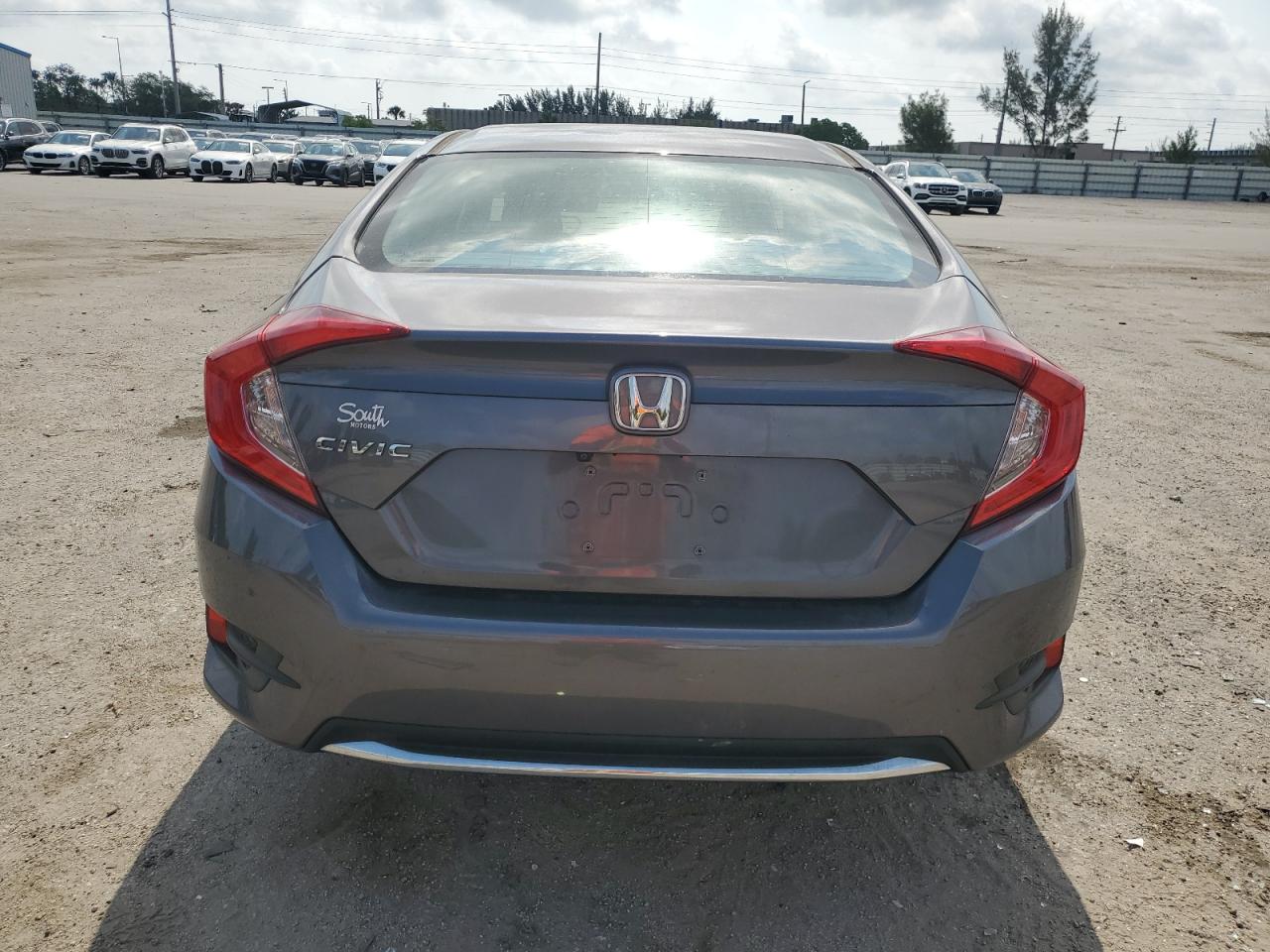 Photo 5 VIN: 2HGFC2F6XLH567990 - HONDA CIVIC 