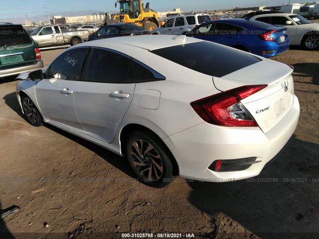 Photo 2 VIN: 2HGFC2F70JH508811 - HONDA CIVIC SEDAN 