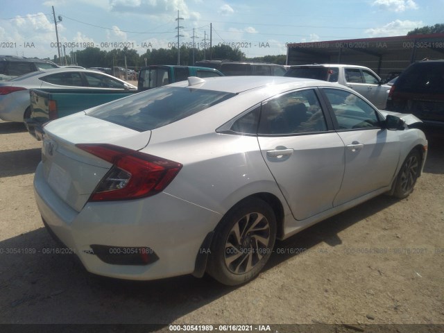 Photo 3 VIN: 2HGFC2F70JH557460 - HONDA CIVIC SEDAN 