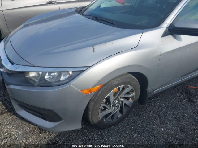 Photo 5 VIN: 2HGFC2F70JH596761 - HONDA CIVIC 