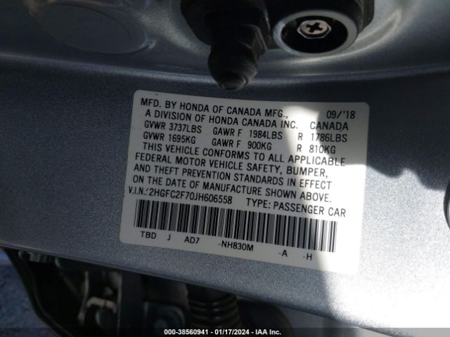 Photo 8 VIN: 2HGFC2F70JH606558 - HONDA CIVIC 