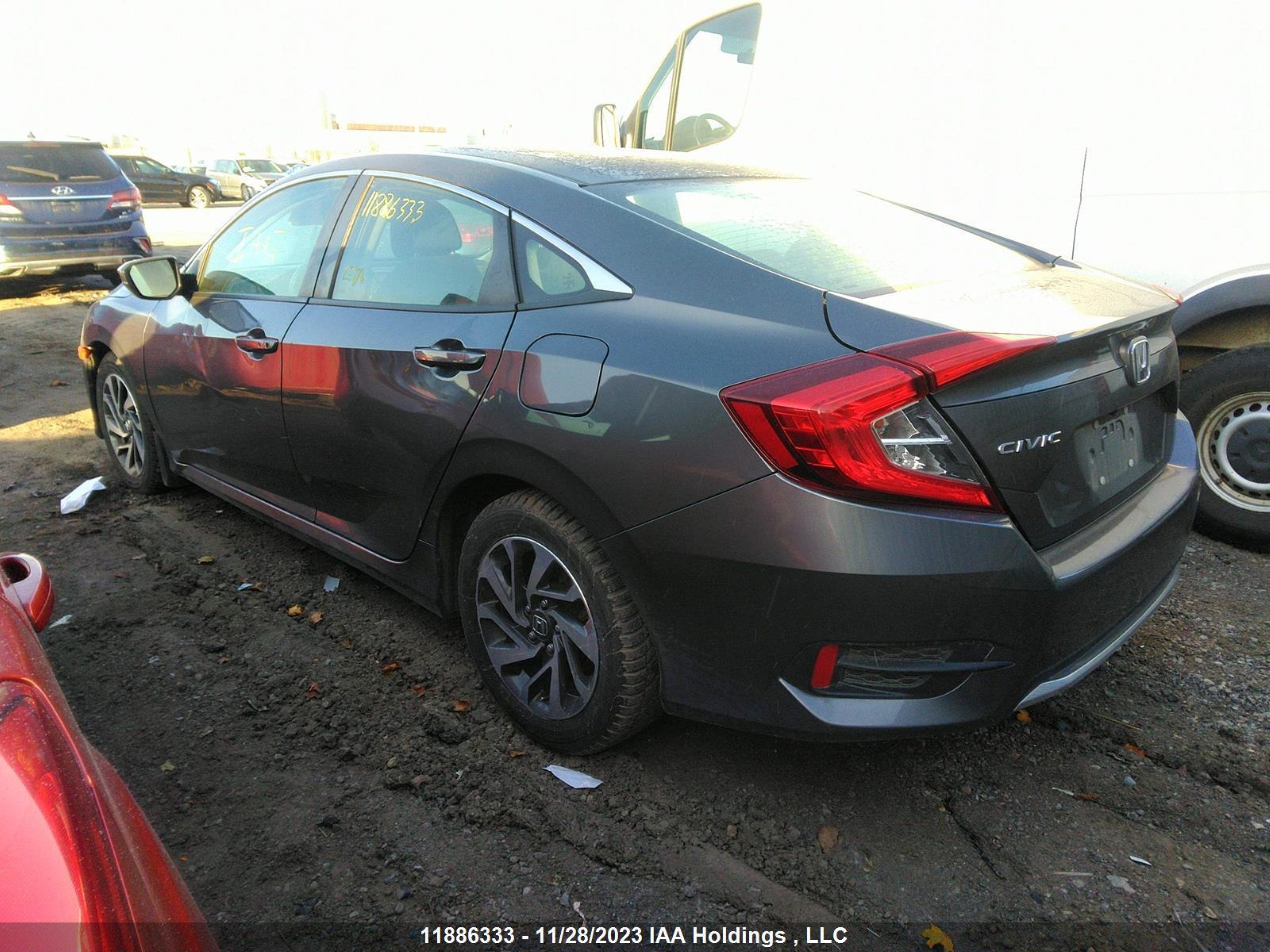 Photo 2 VIN: 2HGFC2F70KH009038 - HONDA CIVIC 