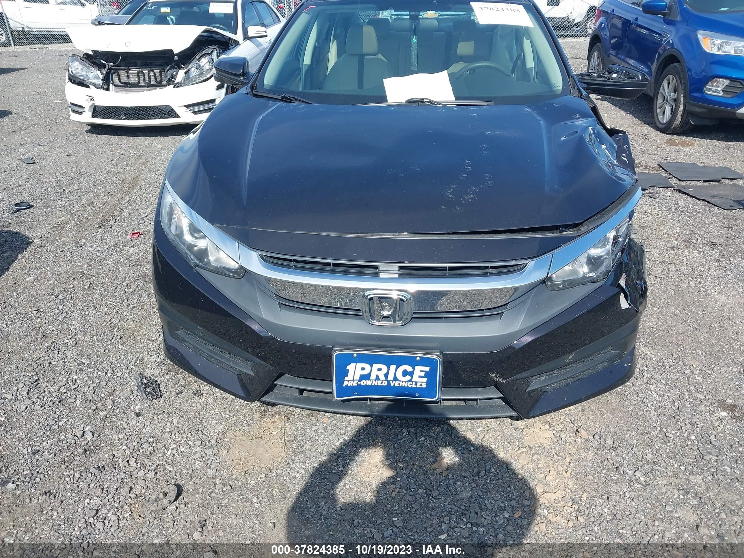 Photo 11 VIN: 2HGFC2F71JH507716 - HONDA CIVIC 