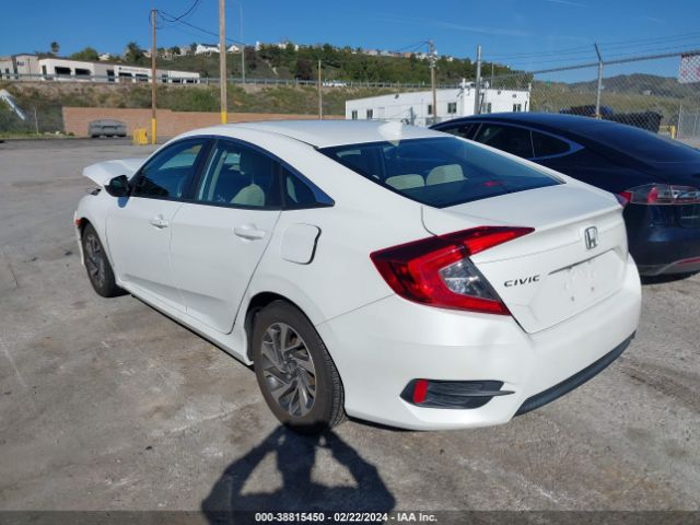 Photo 2 VIN: 2HGFC2F71JH515475 - HONDA CIVIC 