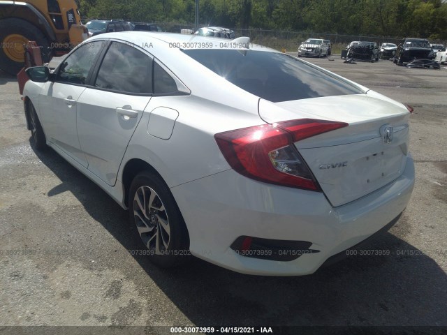 Photo 2 VIN: 2HGFC2F71JH558133 - HONDA CIVIC SEDAN 