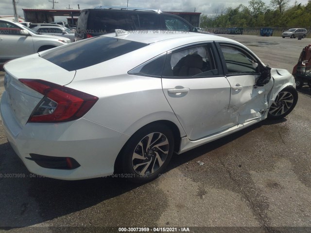 Photo 3 VIN: 2HGFC2F71JH558133 - HONDA CIVIC SEDAN 